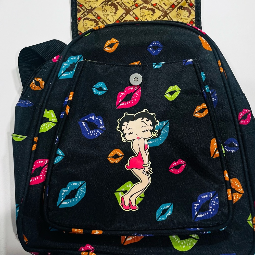 Unique Betty Boop backpack - Picture 4 of 4